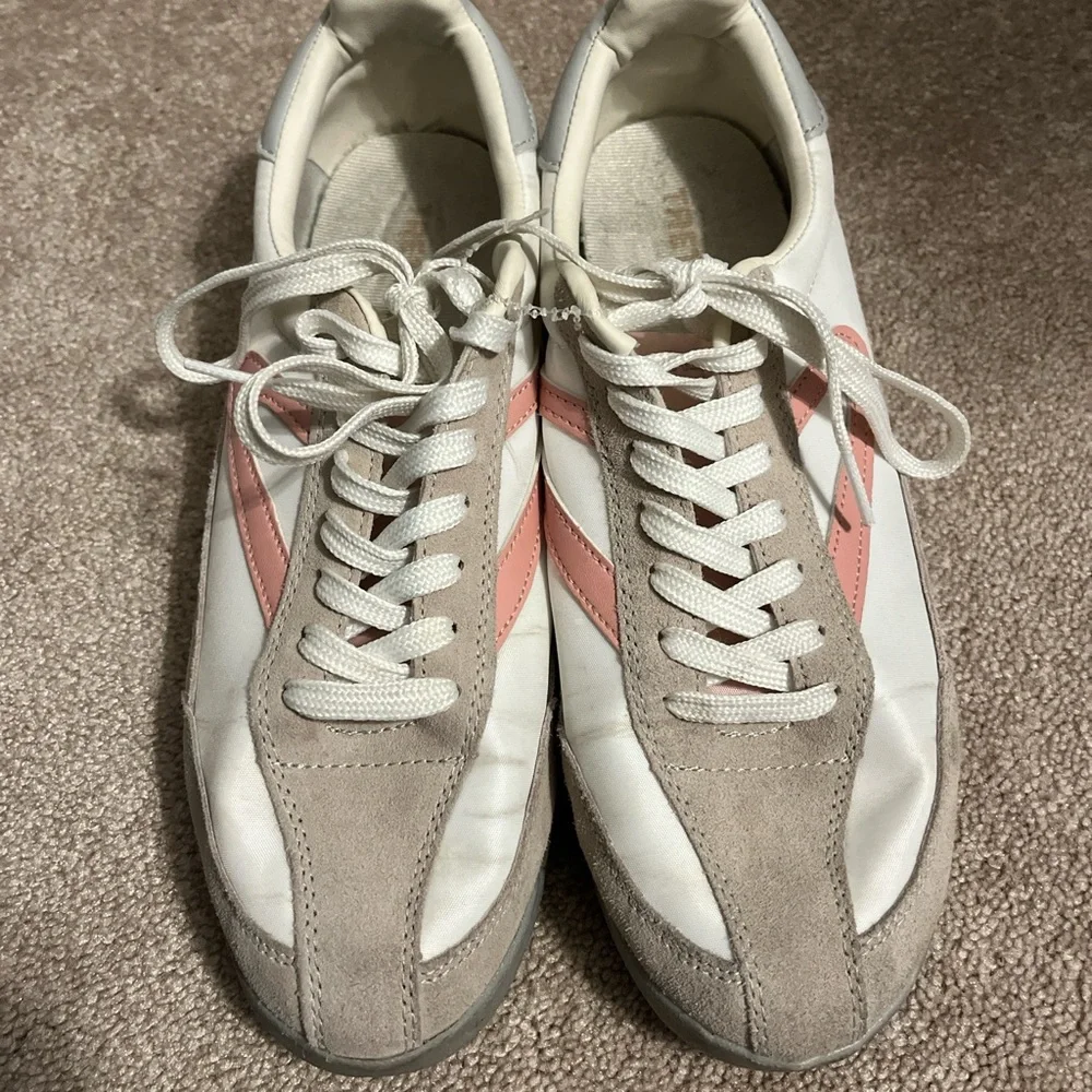 Tretorn Rawlings White and Pink Athletic Shoes